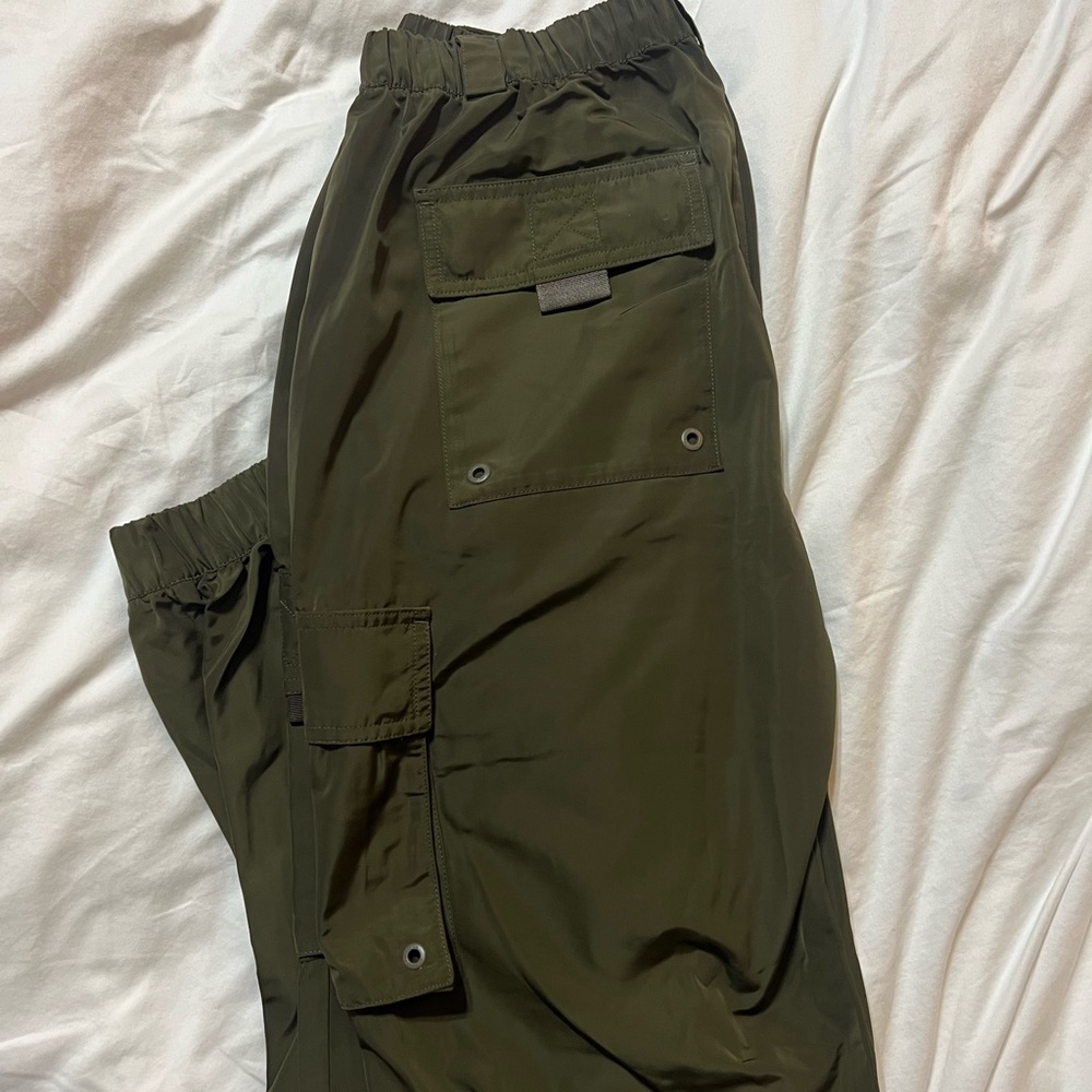 Alo Yoga Cargo Pants